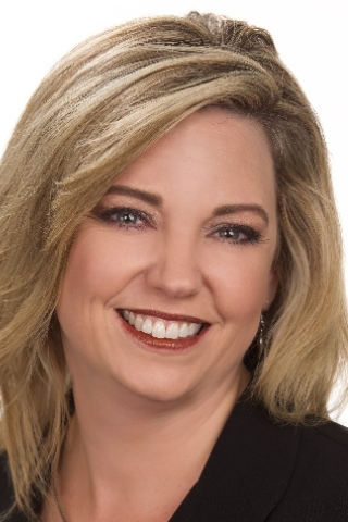 Calhoun, Kristen